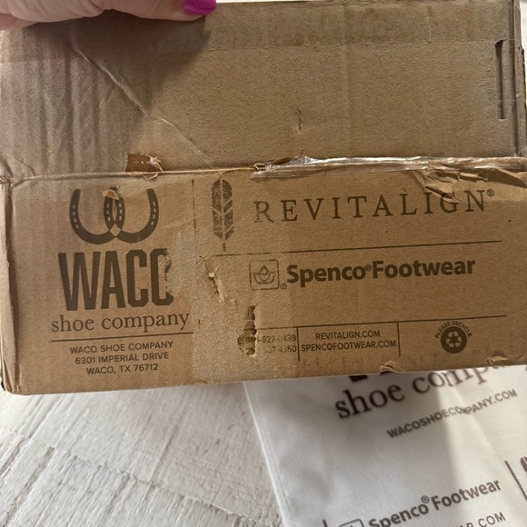 Spenco Santa Barbara Rivet NEW size 5.5 Elderberry Suede Sip On Loafer Sneaker - Picture 13 of 14